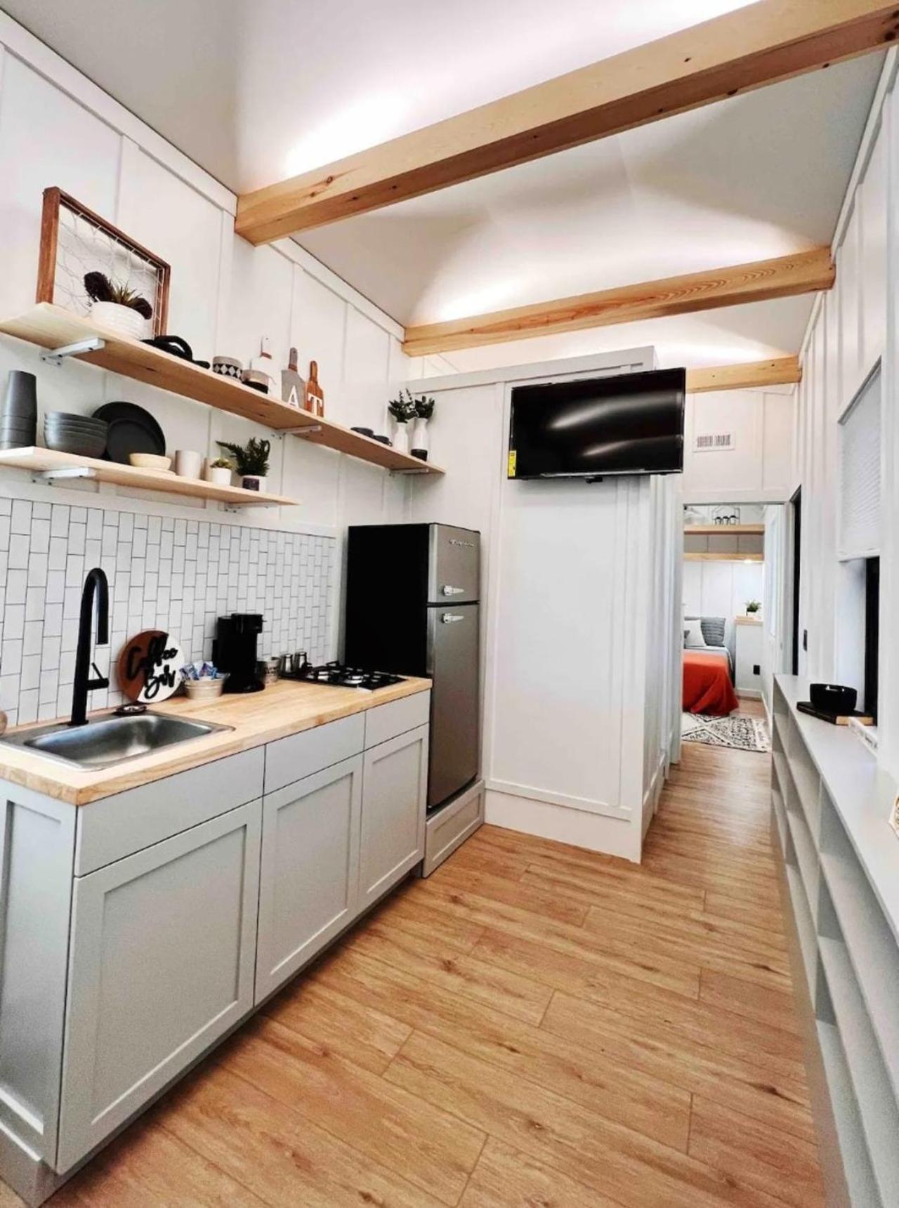 The Endeavor Tiny Home! Elizabethtown Bagian luar foto